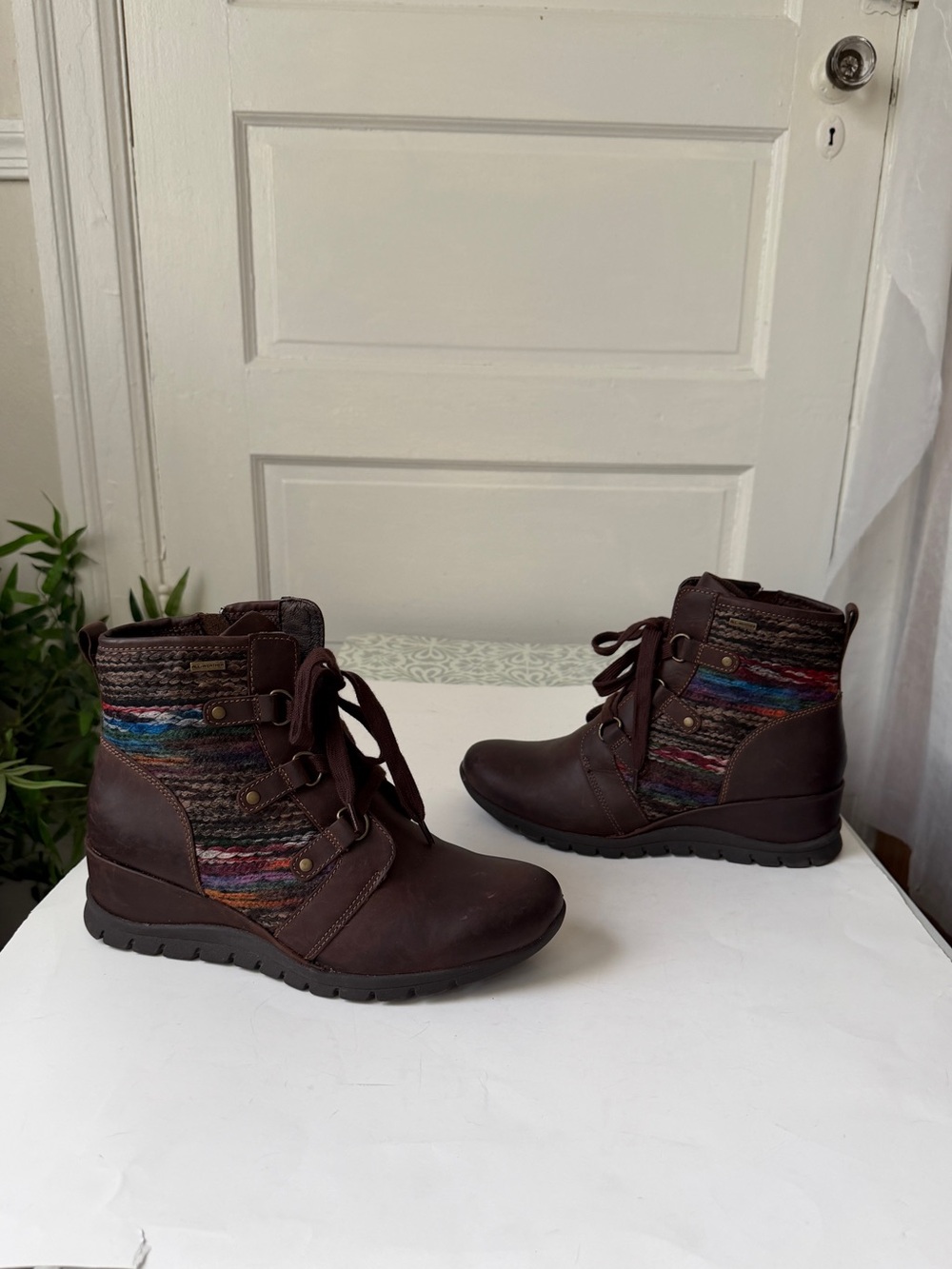 Bionica Leather Lace Up All Weather Slip Resistant Wedge Boot Women’s Sz 11